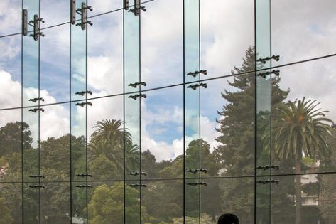 Suspended glazing 4